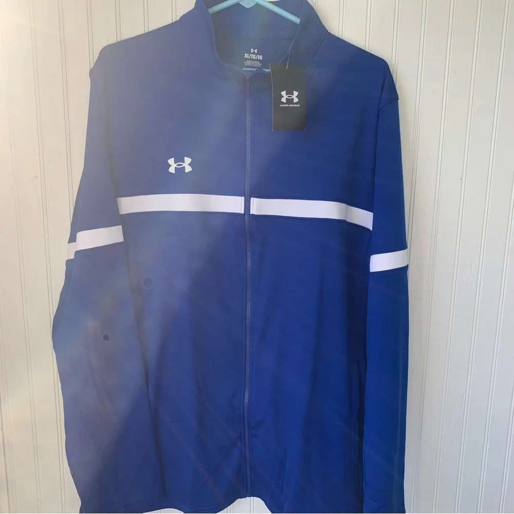 Under Armour (XL) ( NWT)Men's Performance Jacket in Blue and White - Picture 3 of 7